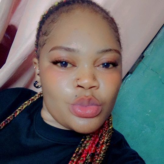 Profile Picture of Harmony (@chancelvieharmony) on Tiktok