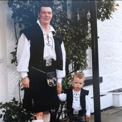 Profile Picture of James McCool (@djbiglugs) on Twitter
