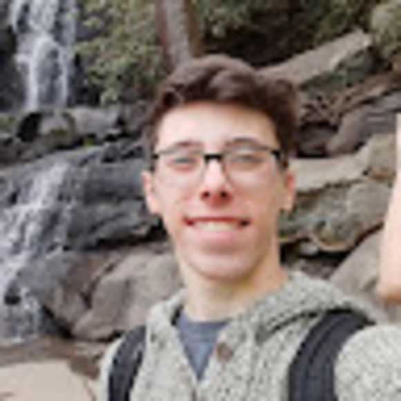 Profile Picture of Michael Tuskey (@m_tuskey) on Poshmark