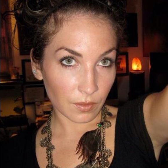 Profile Picture of Sarah Perretta (@sarahperretta) on Poshmark