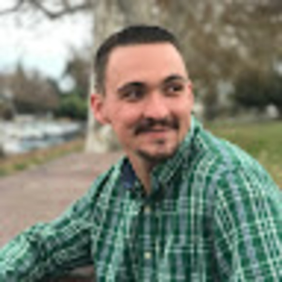 Profile Picture of Taylor Wedge (@t_wedge) on Poshmark