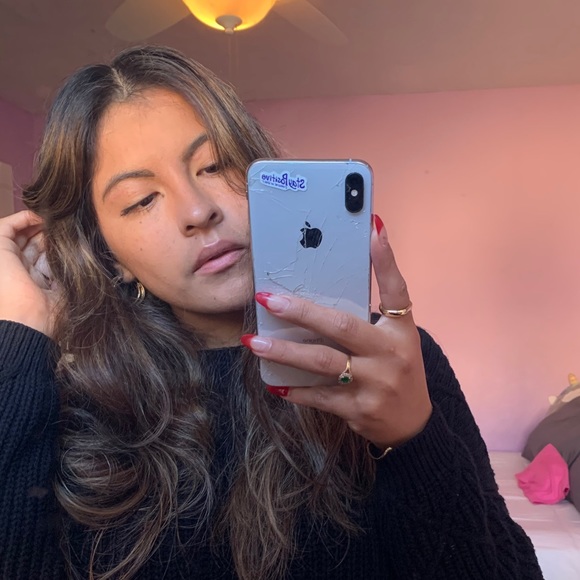 Profile Picture of Yeni Lopez (@lopezyeni12340) on Poshmark