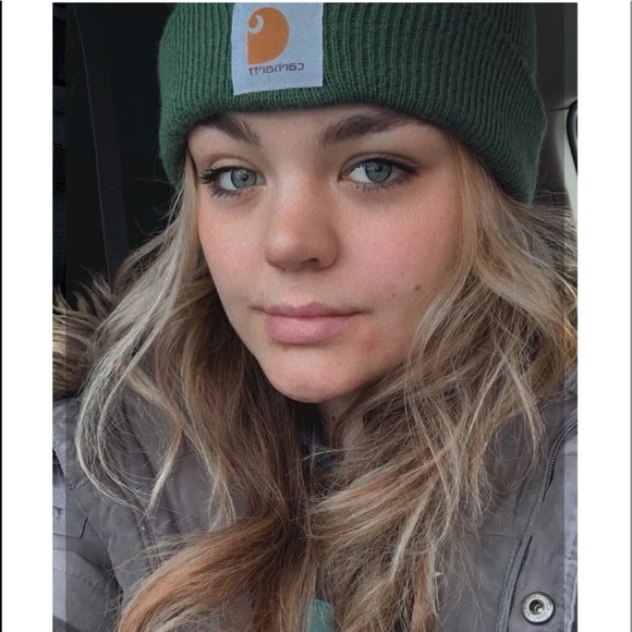 Profile Picture of Payton Ray (@paytonn_ray) on Poshmark