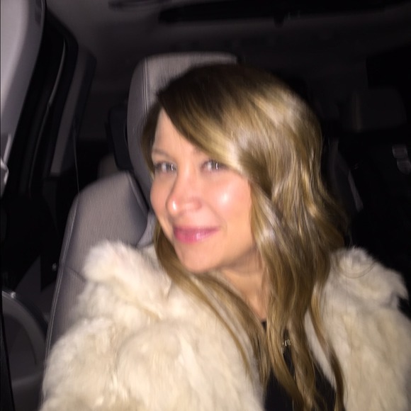 Alison Tissot - Poshmark Profile Picture of Alison Tissot (@alisonlynn0529) on Poshmark