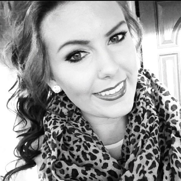 Profile Picture of Kimberly Gottschalk (@_misskimberly) on Poshmark