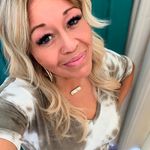 Profile Picture of Lori (@lorij.sanford) on Instagram