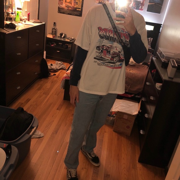 Profile Picture of Andrew Heider (@andrewh1298) on Poshmark