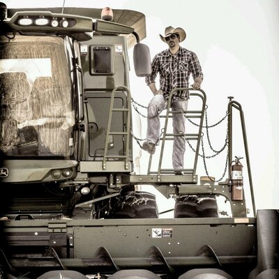 Profile Picture of Jake Gill (@JakeGillMusic) on Twitter