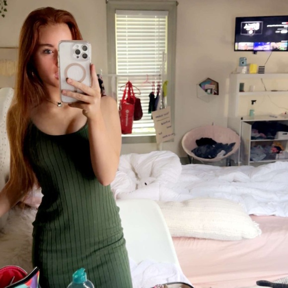 Profile Picture of Mackenzie Carroll (@mackenziecar512) on Poshmark