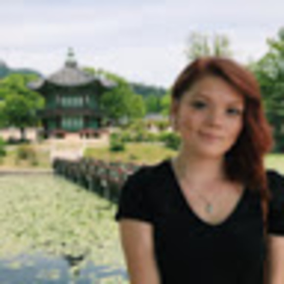 Profile Picture of Alysia Cleppe (@a_cleppe) on Poshmark
