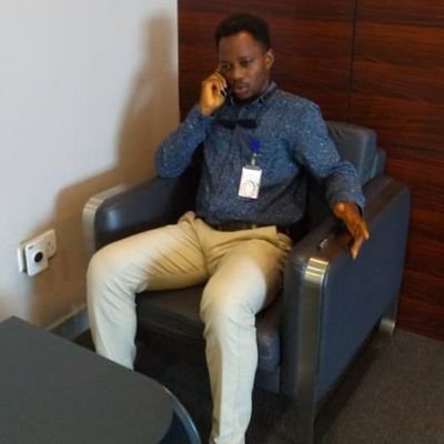 Profile Picture of David Bee Oluwemimo (@beeoluwemimo) on Twitter