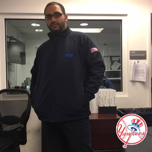 Profile Picture of Louis Medina (@loumed465) on Poshmark
