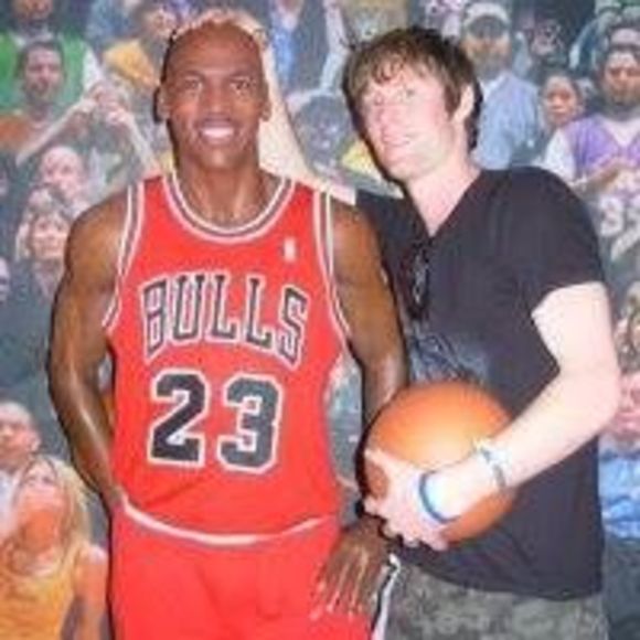 Profile Picture of David Rosenberg (@davidrosenbe408) on Poshmark