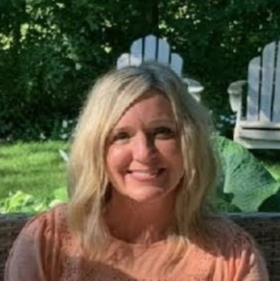 Profile Picture of Sherry Werner (@born2shopsherry) on Poshmark