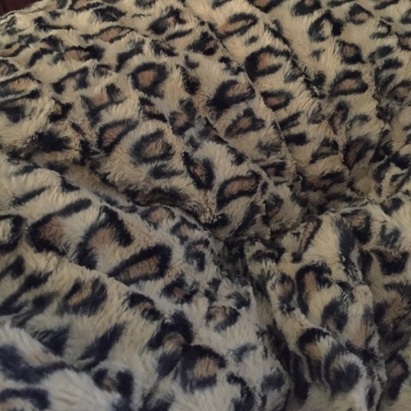 Profile Picture of Marisa Orbino (@orbinski1523) on Poshmark