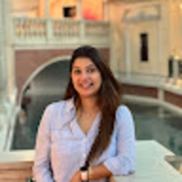 Profile Picture of Manisha Bhardwaj (@ashwanibhard373) on Poshmark