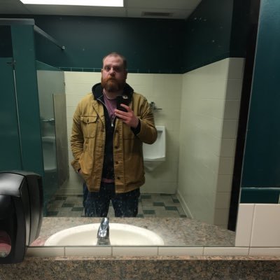 Profile Picture of Zach (@ZachWKelly) on Twitter
