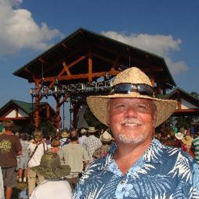 Profile Picture of Dan Snellings (@HokieDan55) on Twitter