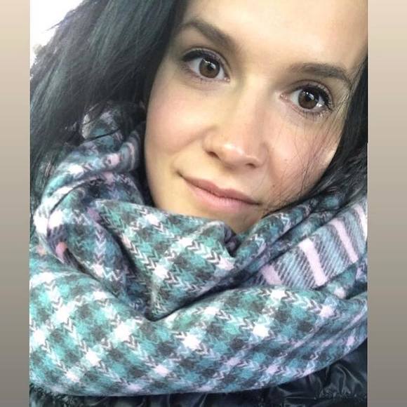 Profile Picture of Ana Wojnarowicz (@dziuba93) on Poshmark