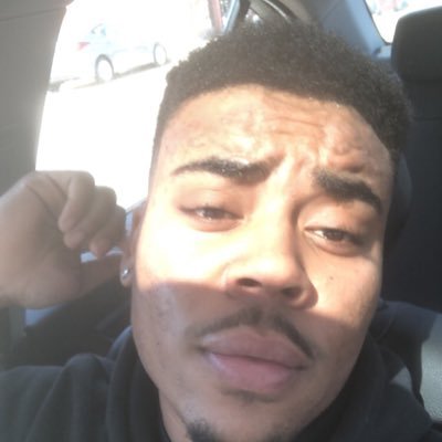 Profile Picture of Darren (@DarrenJayR) on Twitter