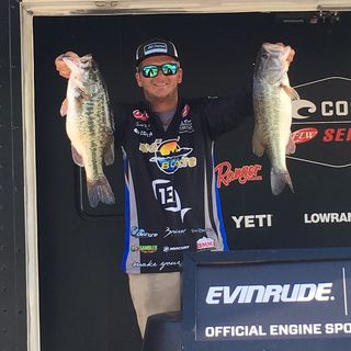 Profile Picture of Jessie Mizell (@capt_jessiemizell_fishing) on Instagram