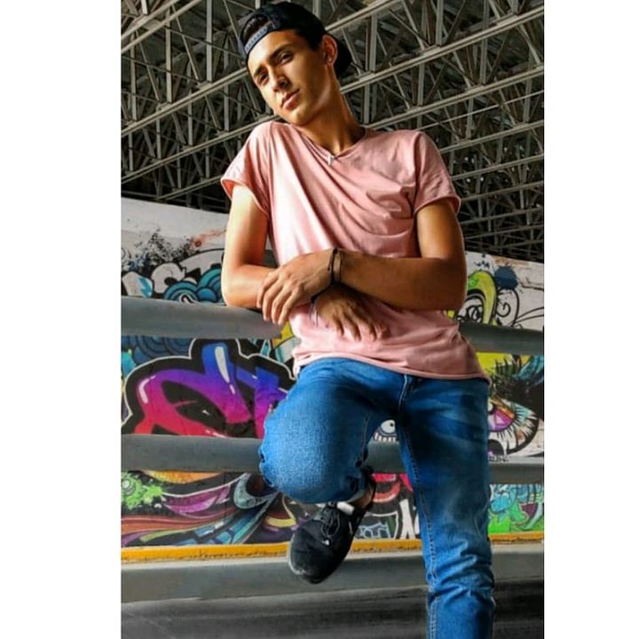 Profile Picture of Leonardo Robles (@leonardoroblesss) on Tiktok