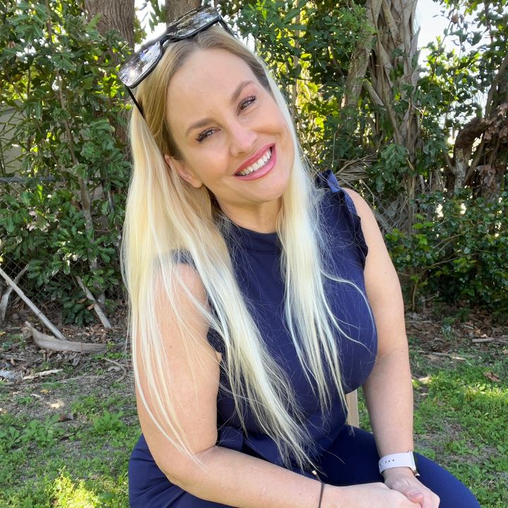 Profile Picture of Dawn Lewis (@dawnieeeeeeee) on Tiktok