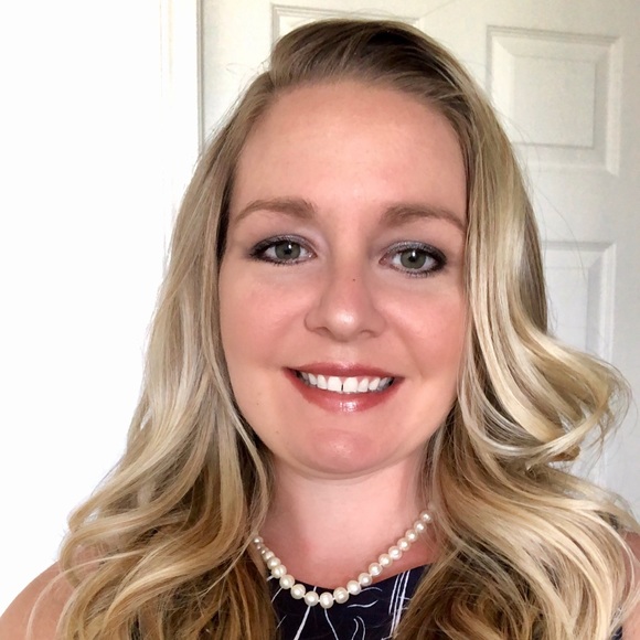 Profile Picture of Katelyn Fischer (@kfisch86) on Poshmark
