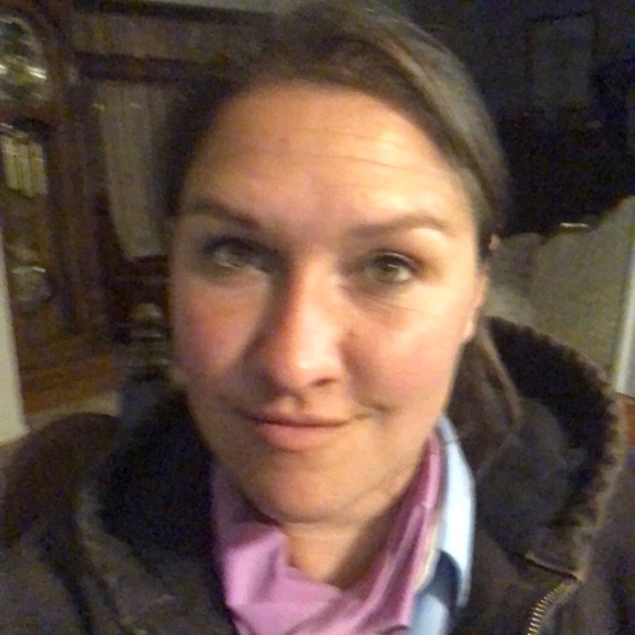 Profile Picture of Kit Martin (@kit04) on Poshmark