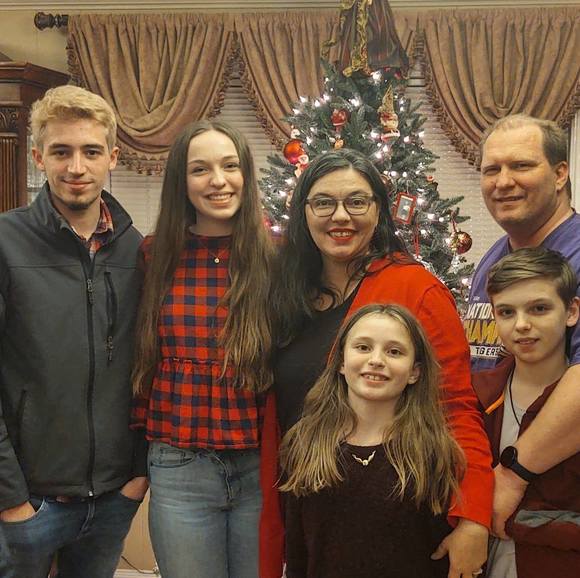 Gretchen Donham - Poshmark Profile Picture of Gretchen Donham (@gretchen136) on Poshmark