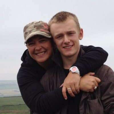 Profile Picture of Charlotte Crabtree (@lottie_71) on Twitter