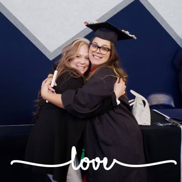 Profile Picture of Alysha Foster (@aluke18) on Poshmark