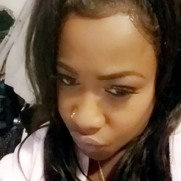 Profile Picture of Cassandra Moses (@blackkush1) on Poshmark