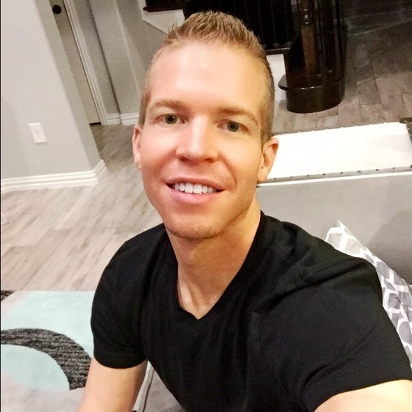 Profile Picture of John Morgan (@esv211) on Poshmark