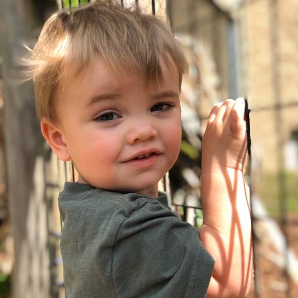 Profile Picture of Tori Battles (@tbattles) on Poshmark