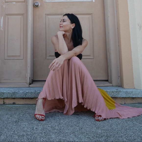 Profile Picture of Monia Schultheiss (@monia_s) on Poshmark