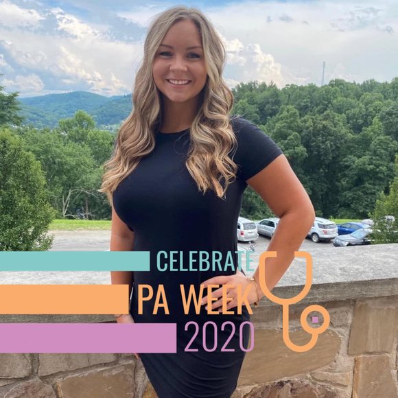 Profile Picture of Elle Tattoni (@etattoni) on Poshmark