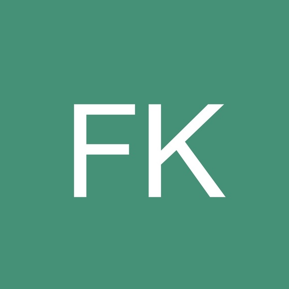 Profile Picture of Farkhanda Khan (@lv1420) on Poshmark
