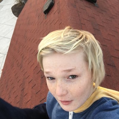 Profile Picture of Curtis Macdonaldon Twitter