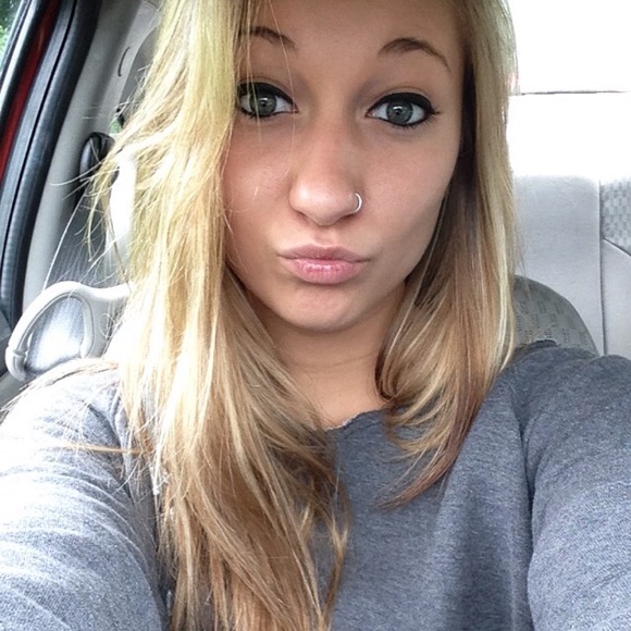 Profile Picture of Marissa Peruso (@marissaperuso) on Poshmark