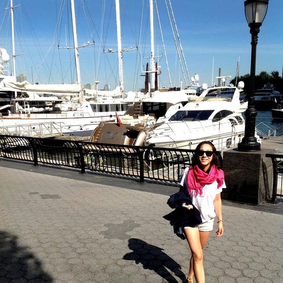 Profile Picture of Eünice Kong (@yeppi84) on Poshmark