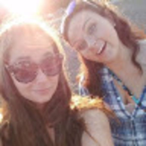 Profile Picture of Jennifer Cramer (@jmcramer4) on Poshmark