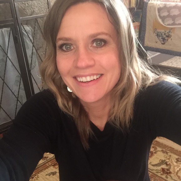 Profile Picture of Nichole Koester (@nkoester0612) on Poshmark