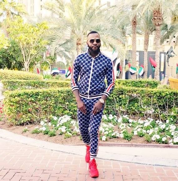 Profile Picture of Dwayne Links (@linkylinks20) on Poshmark