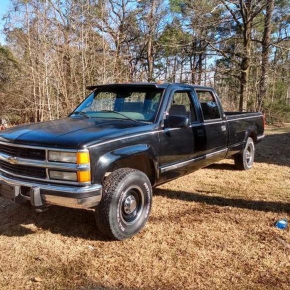 Profile Picture of Frankie Larand (@frankielarand) on Poshmark