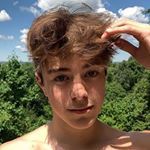 Profile Picture of Jeremy Hutchins (@jeremy.munchkins) on Instagram