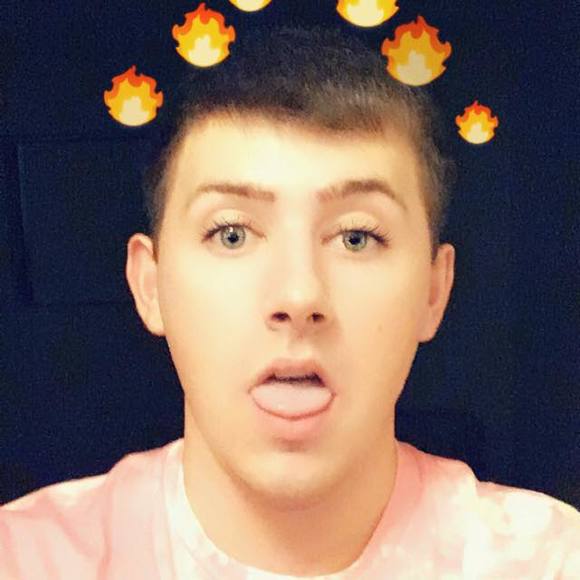 Profile Picture of Josh Parsons (@josh_parsons) on Poshmark