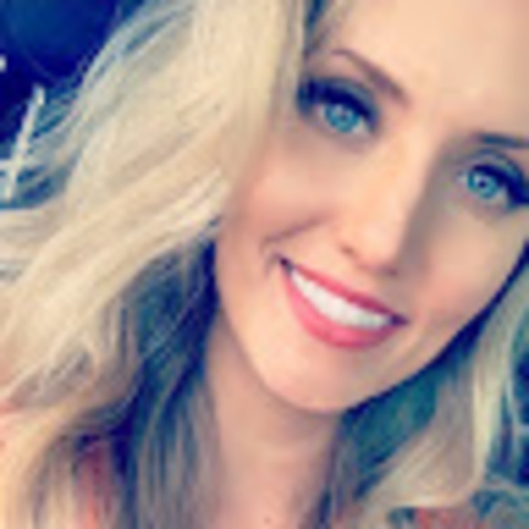 Profile Picture of Ally Nordin (@allyroddy88) on Poshmark