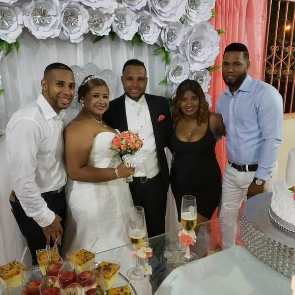 Profile Picture of Adalgisa Alvarez sosa (@adalgisaa) on Poshmark