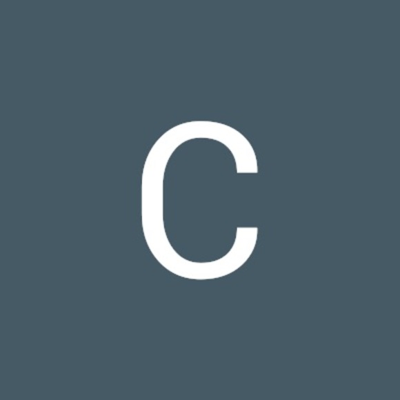 Profile Picture of Cortney Charmello (@cortneycharmell) on Poshmark